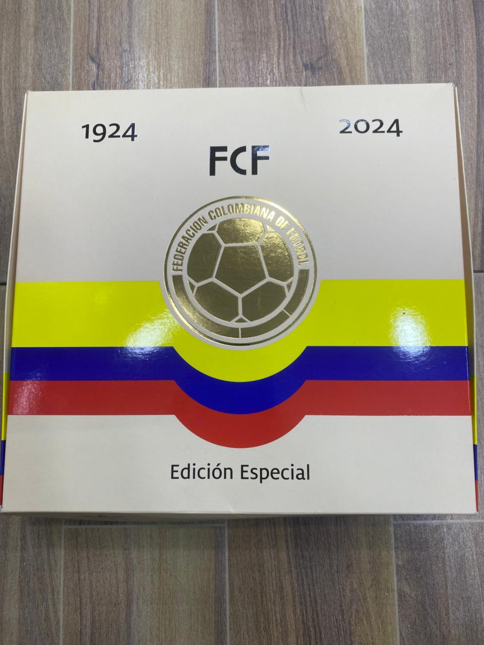 CAJA DE PRESENTACION COLMBIA 100 AÑOS